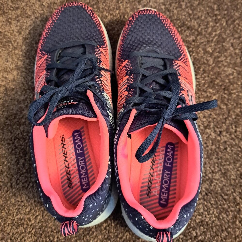 Skechers Lite-weight Air Cooled Memory Foam Shoes - Picture 4 of 11
